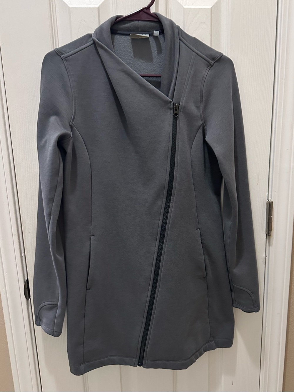 Athleta SoftTech Cya Wool Blend
Grey Jacket Size Small - Picture 3 of 13